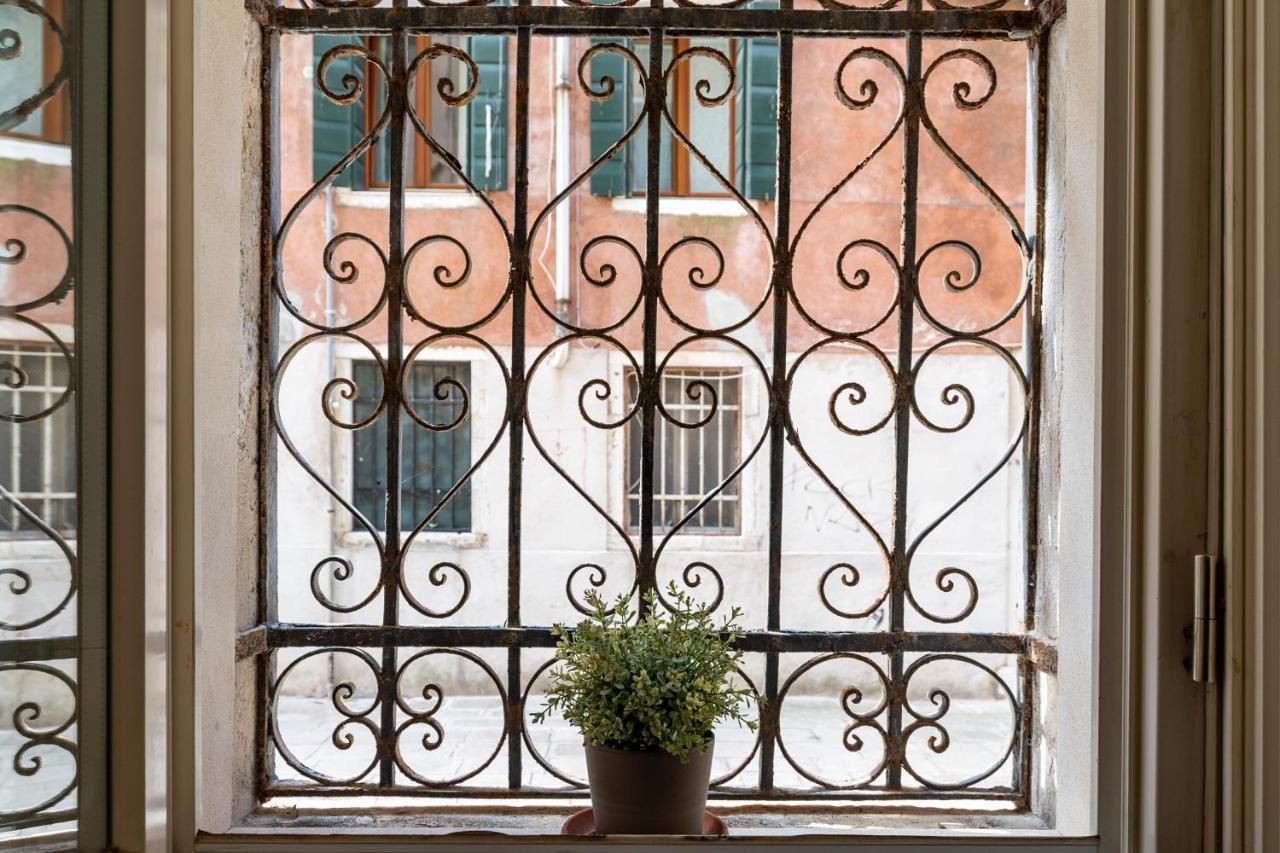 San Giacomo Pied-A-Terre House By Wonderful Italy 베니스 외부 사진