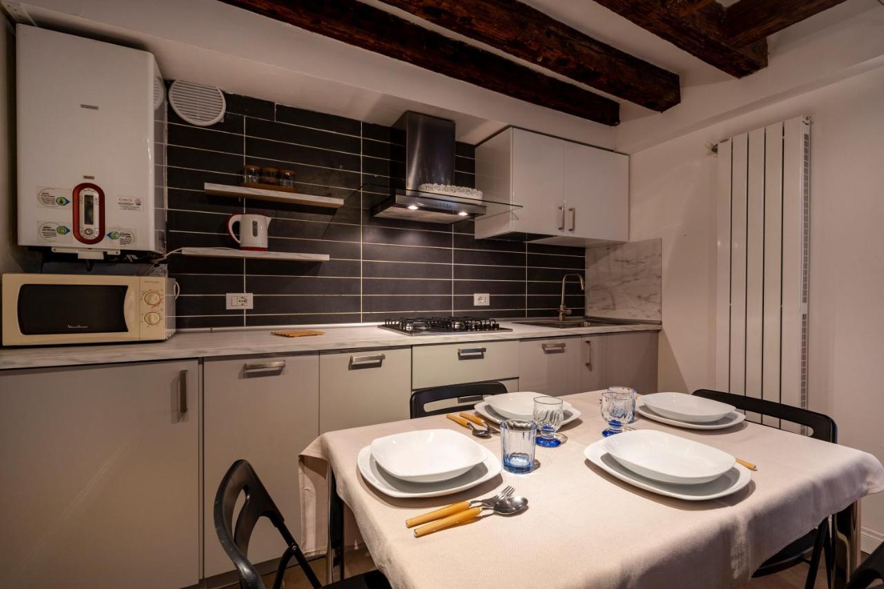 San Giacomo Pied-A-Terre House By Wonderful Italy 베니스 외부 사진