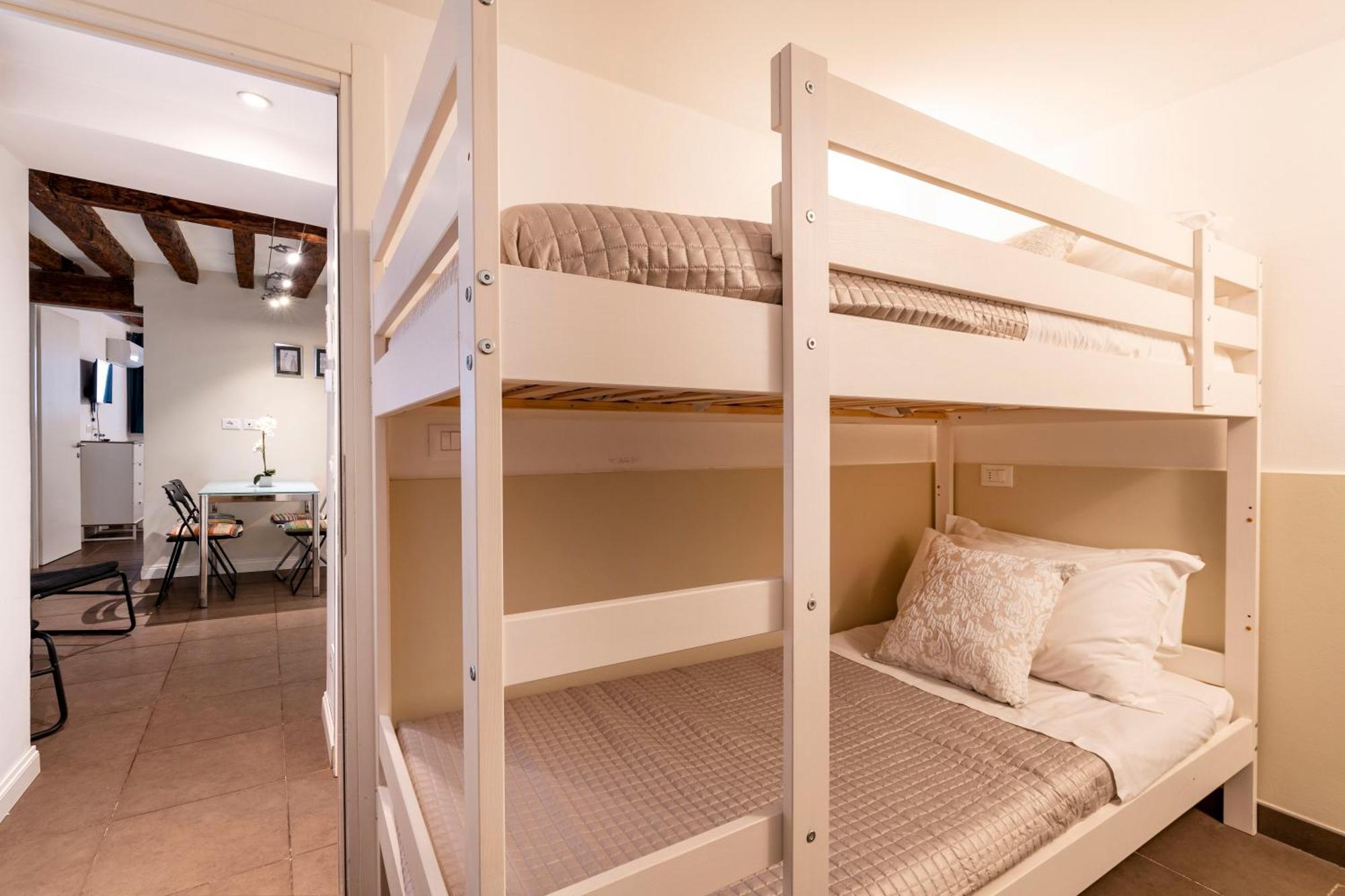 San Giacomo Pied-A-Terre House By Wonderful Italy 베니스 외부 사진